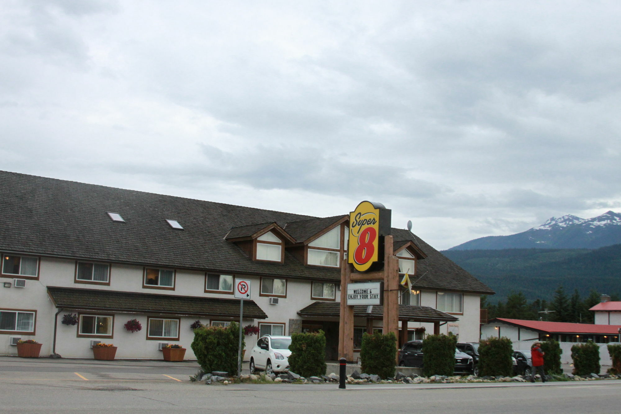 Hotel Super 8 By Wyndham Valemount Exterior foto